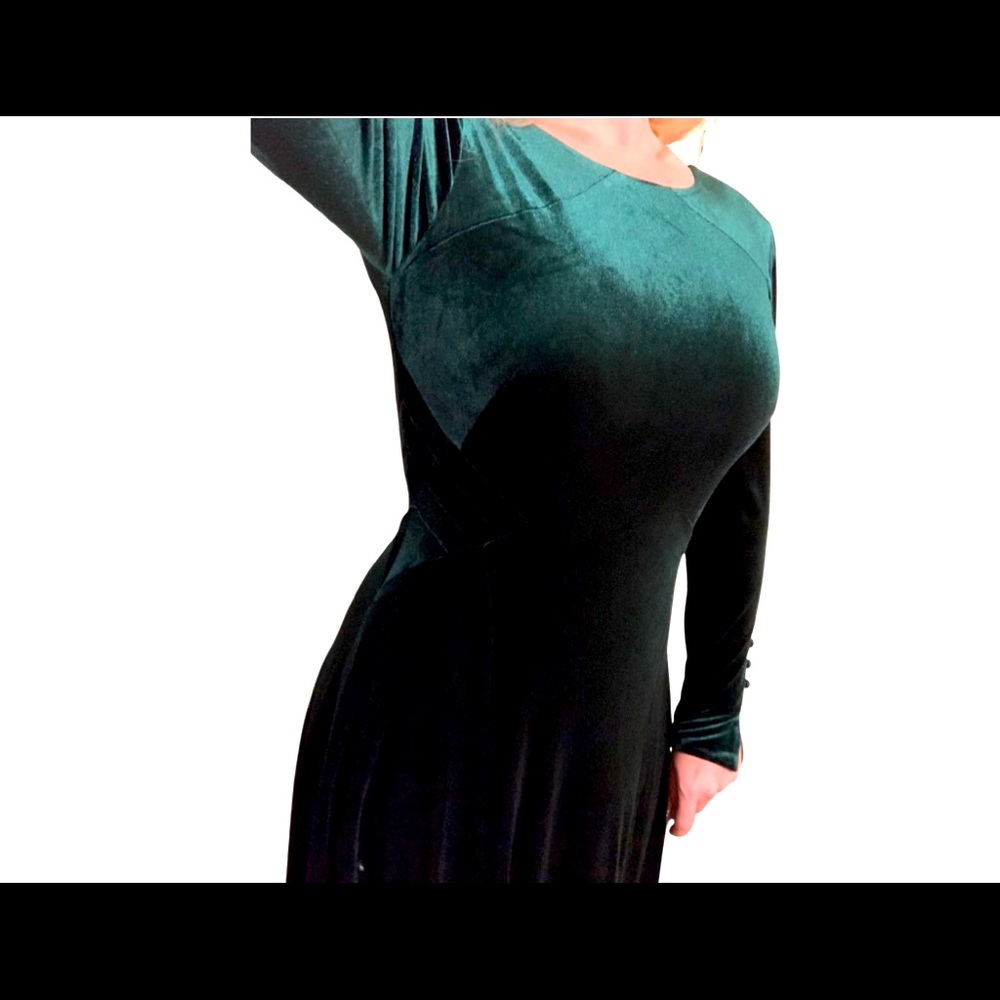 TAHARI Button Trimmed A Line Velvet Green Long Dress Womens 4 Holiday Christmas